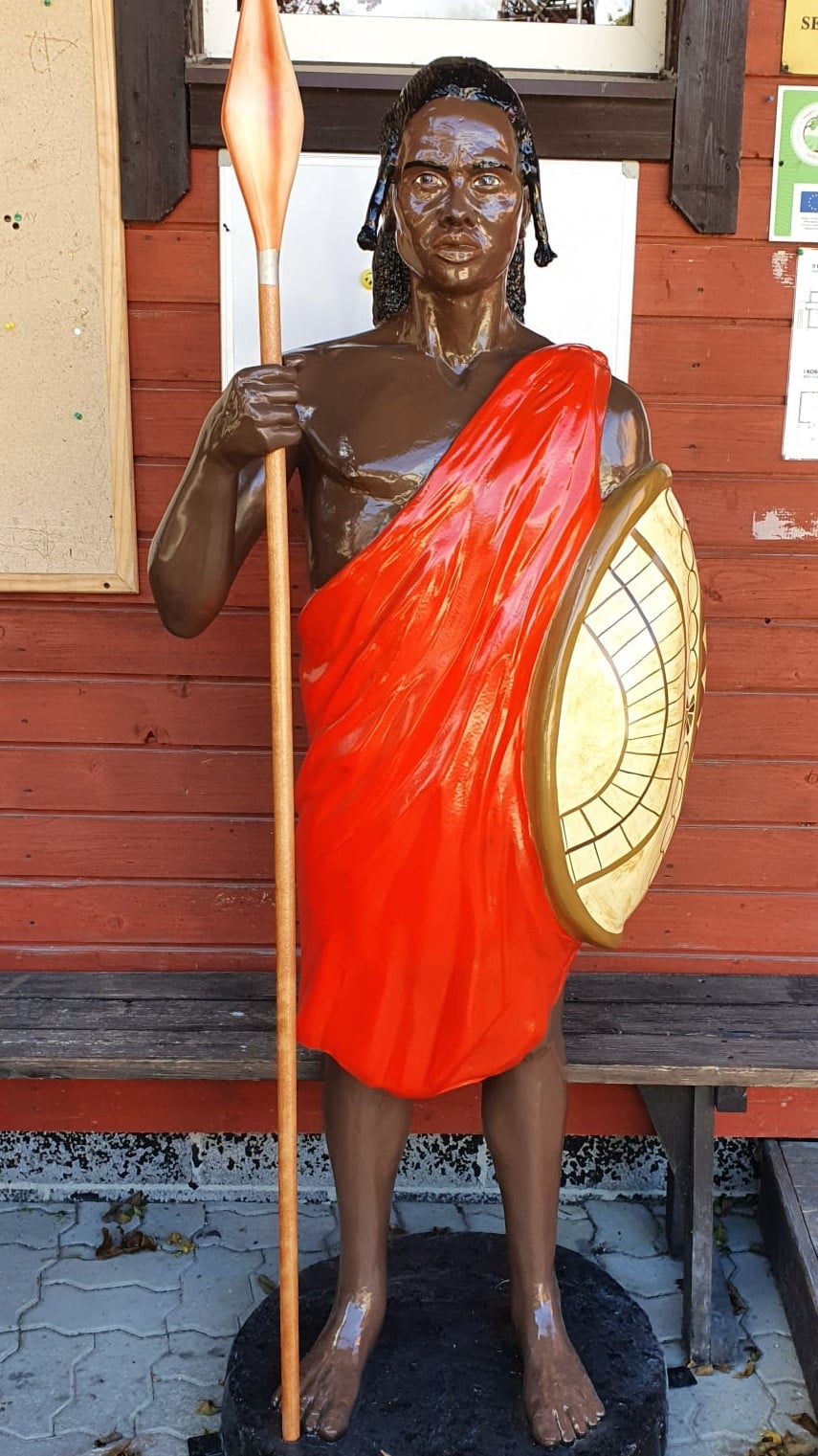 Maasai (180 cm, 660.-€) - Kenya